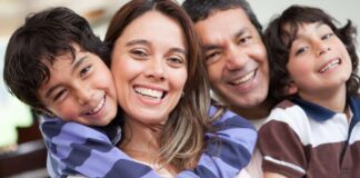 Por qué muchos hispanos sienten que el Sueño Americano se está desvaneciendo (datos 2025) Por qué muchos hispanos sienten que el Sueño Americano se está desvaneciendo